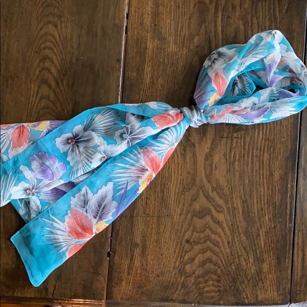 Vintage Neck Scarf